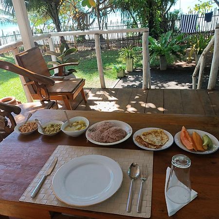 Beach House Kalukatiya - Family Villa, Seaview Room, Garden Room Діквелла Екстер'єр фото